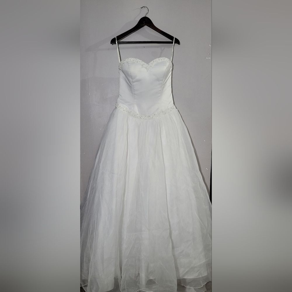 Davids bridal size 14 Michaelangelo wedding dress and veil (14) T8010